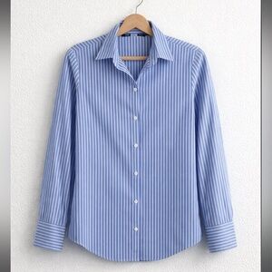 Zara Light Blue 👕 and White Striped Shirt Size Small